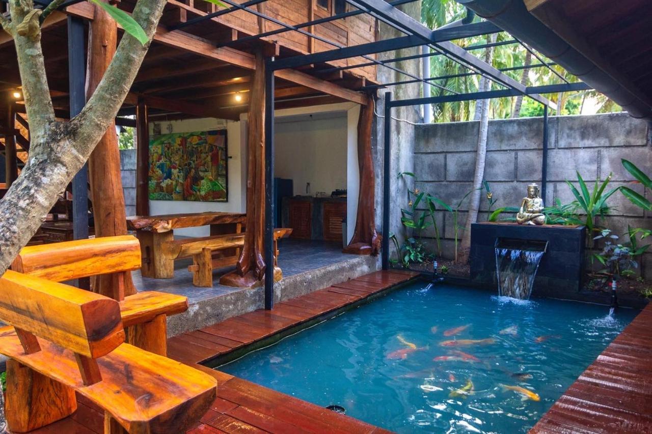 Tahlia'S Villa Sorongjukung Kültér fotó
