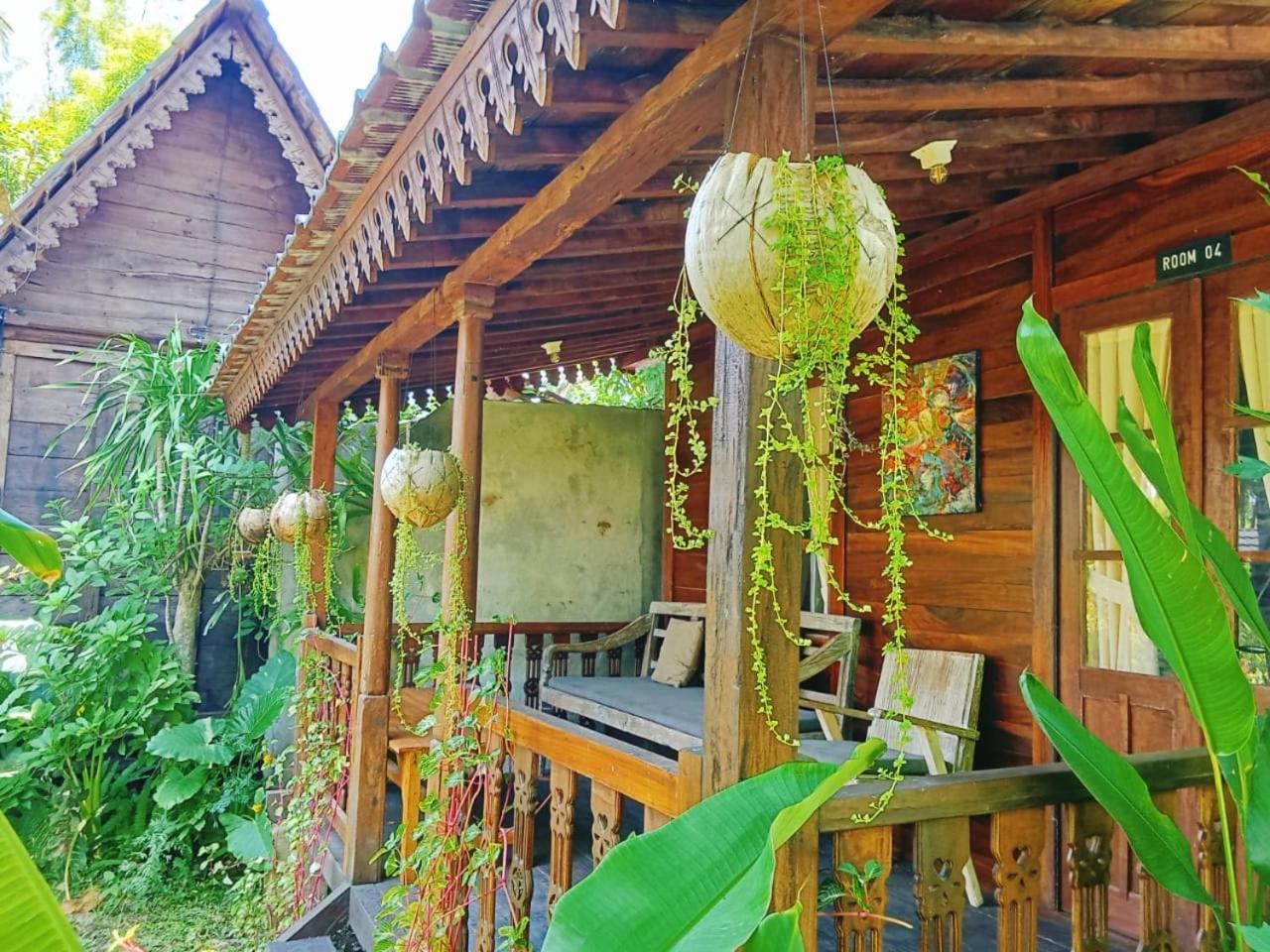 Tahlia'S Villa Sorongjukung Kültér fotó