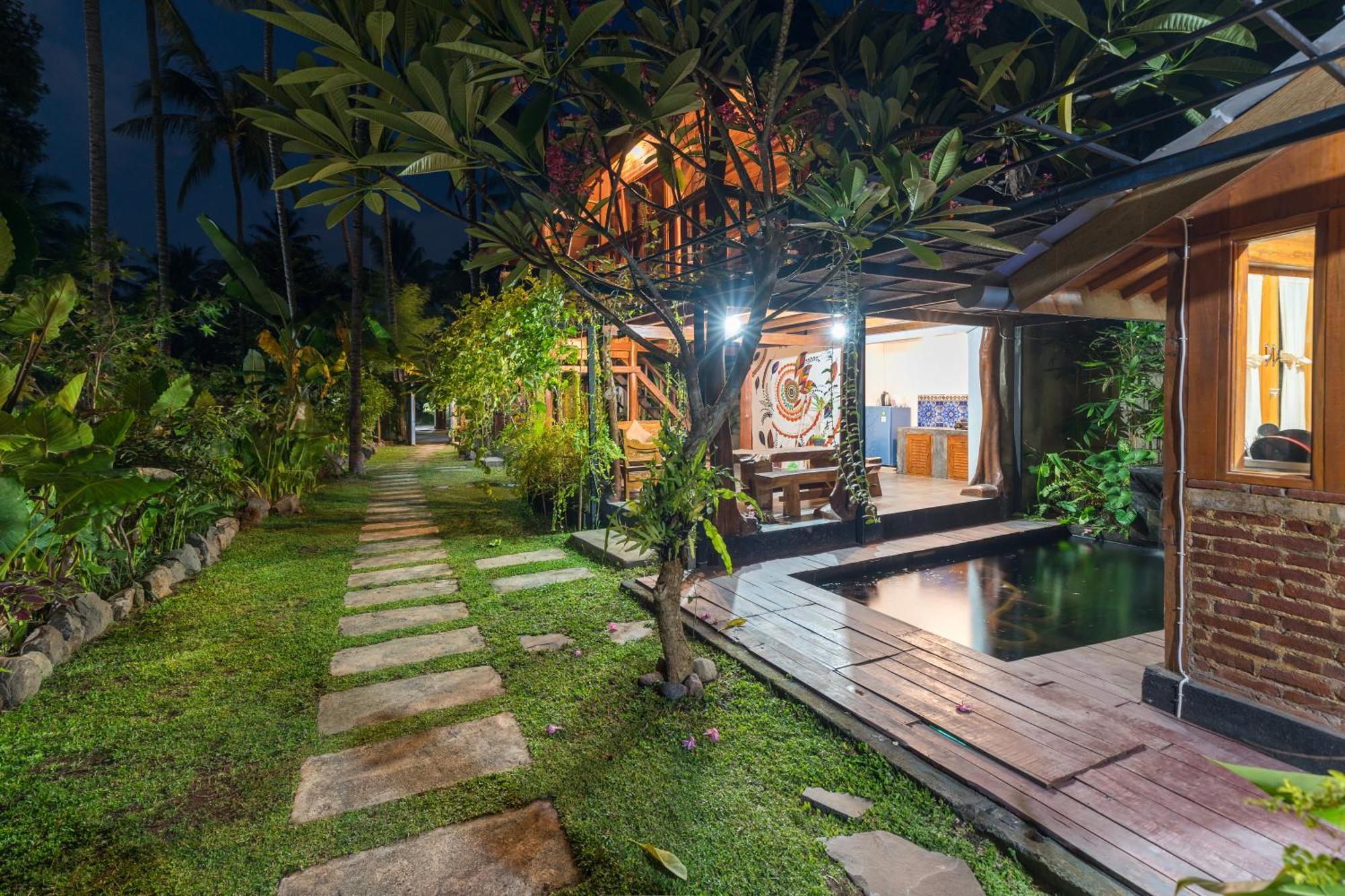 Tahlia'S Villa Sorongjukung Kültér fotó