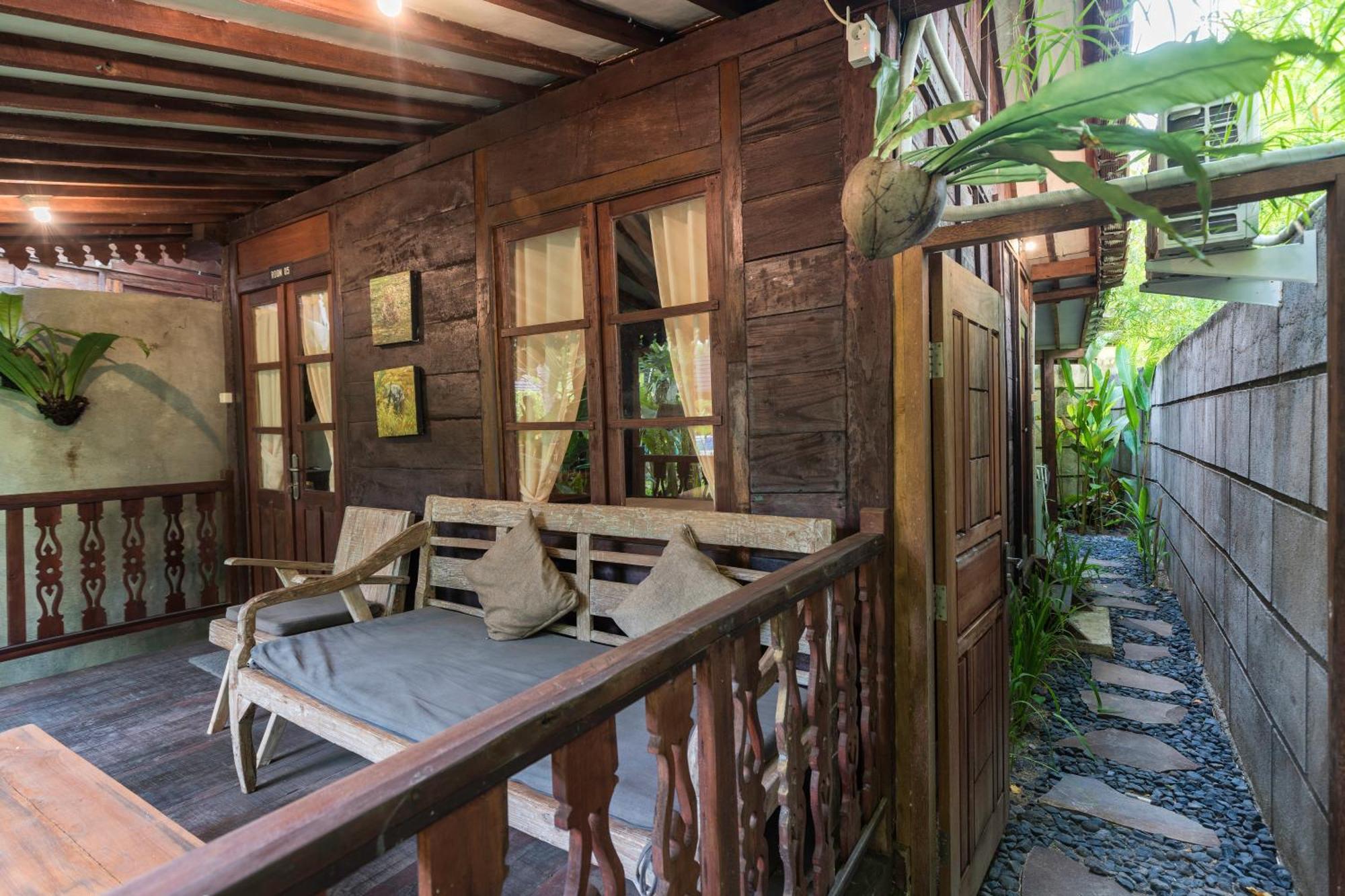 Tahlia'S Villa Sorongjukung Kültér fotó