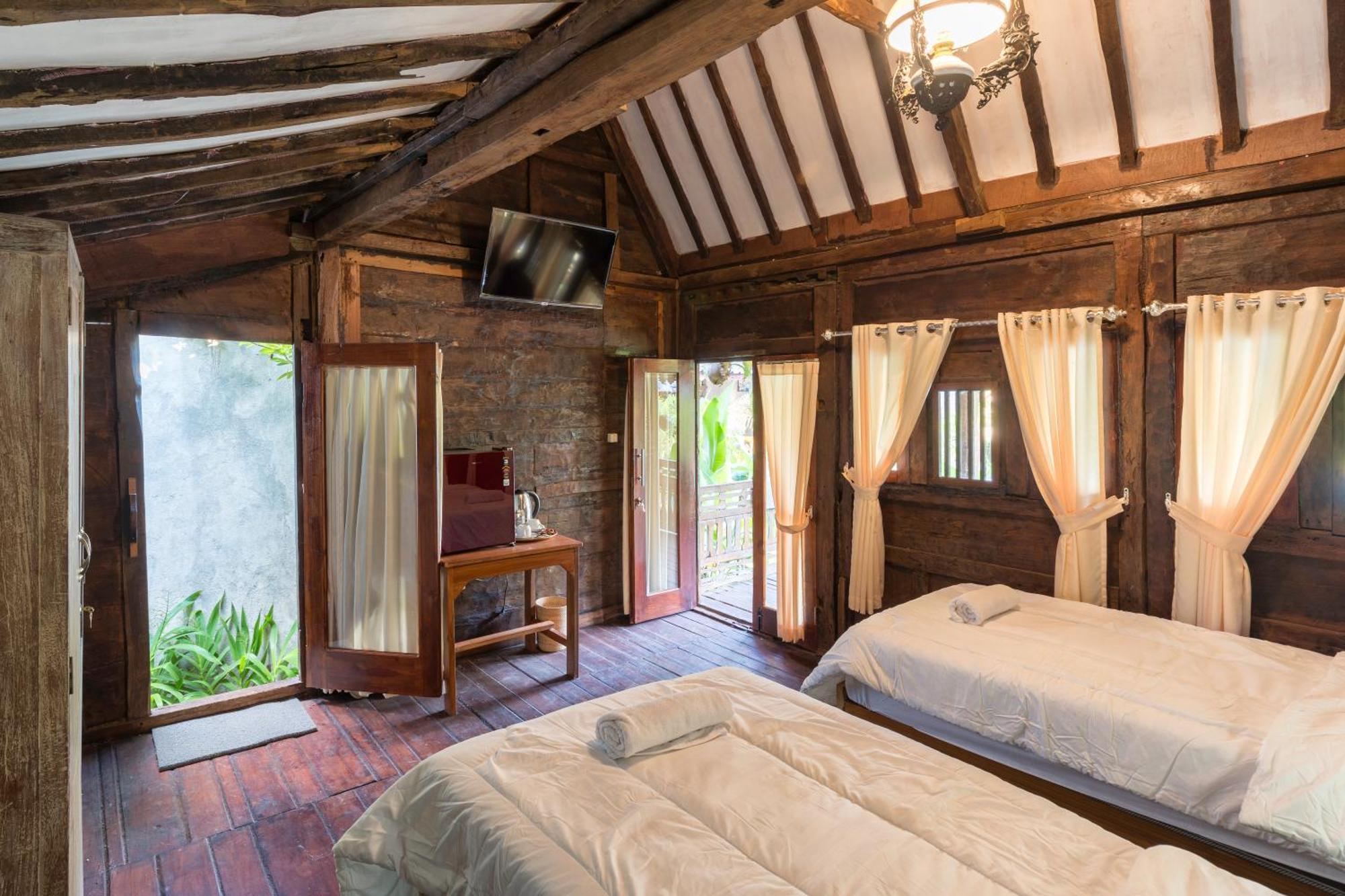 Tahlia'S Villa Sorongjukung Kültér fotó