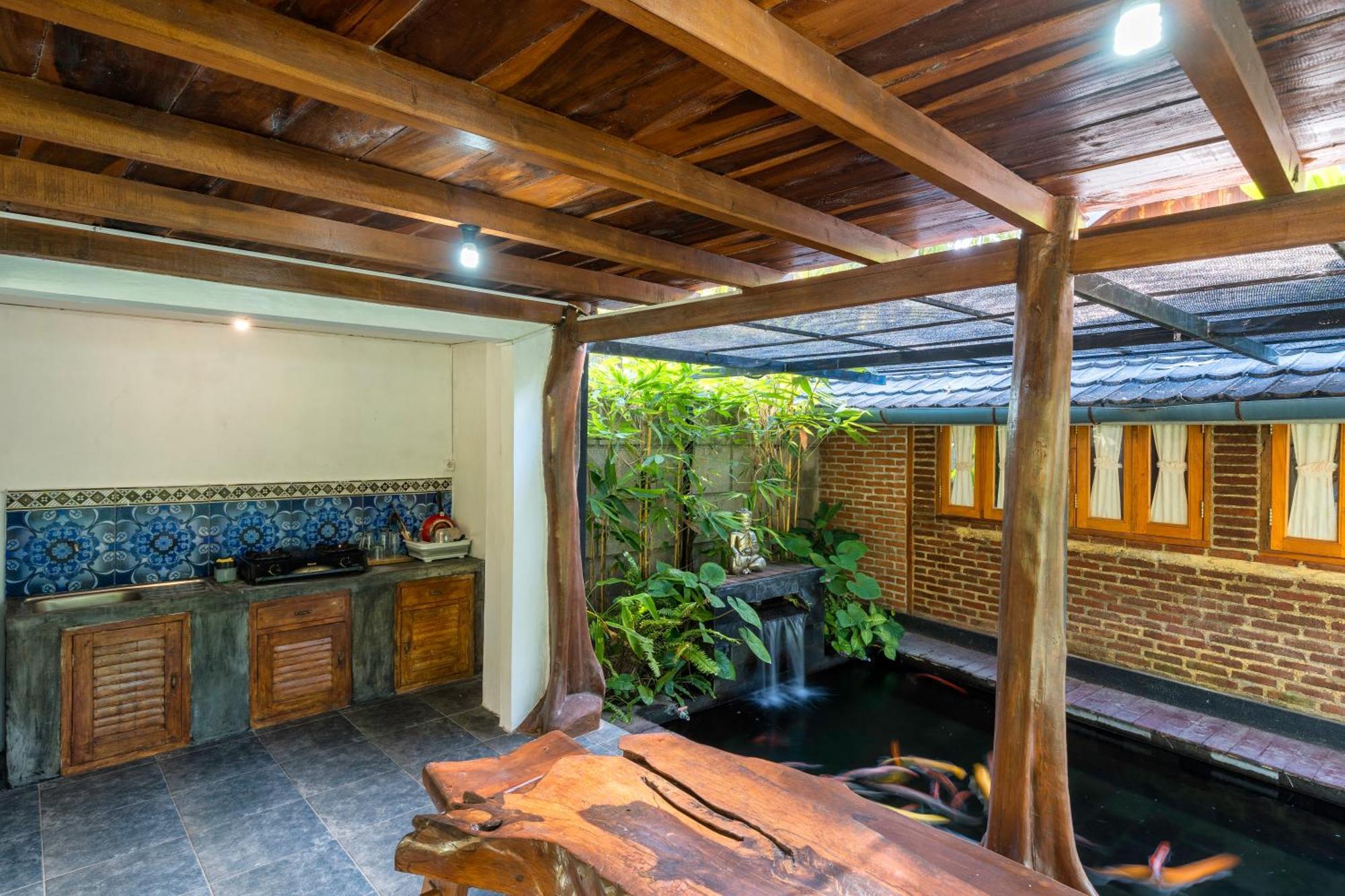 Tahlia'S Villa Sorongjukung Kültér fotó