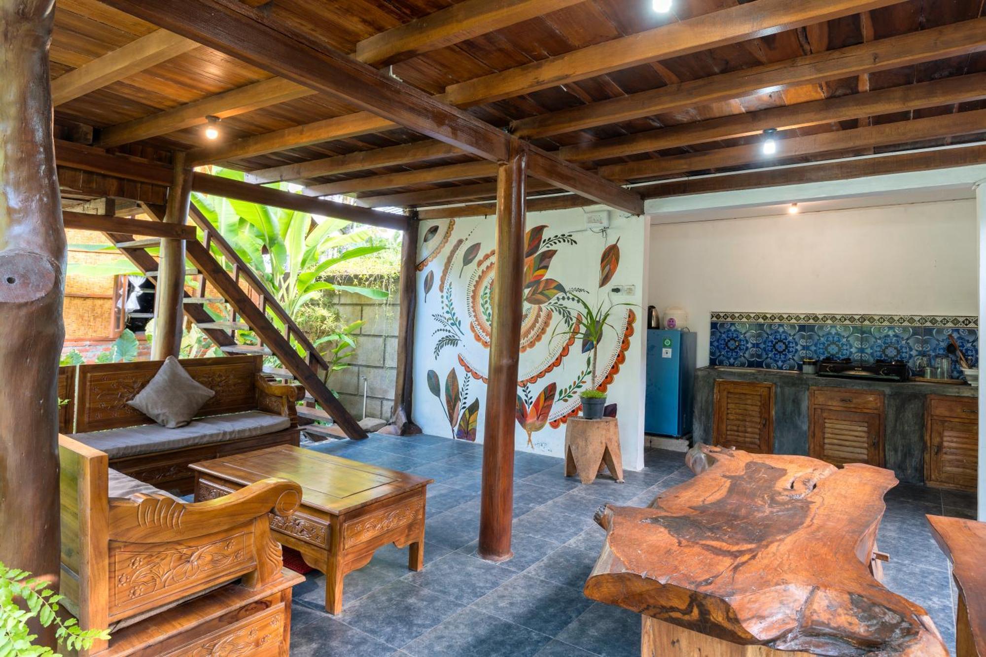 Tahlia'S Villa Sorongjukung Kültér fotó